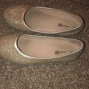 Girl sparkle shoes